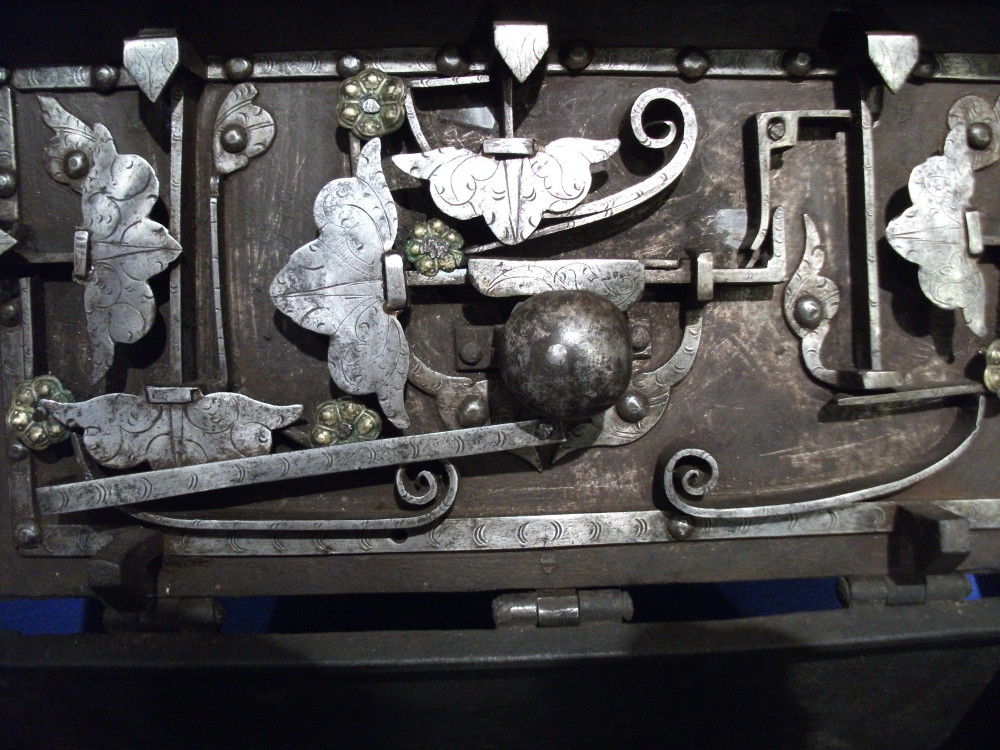 Chest - StrongBox